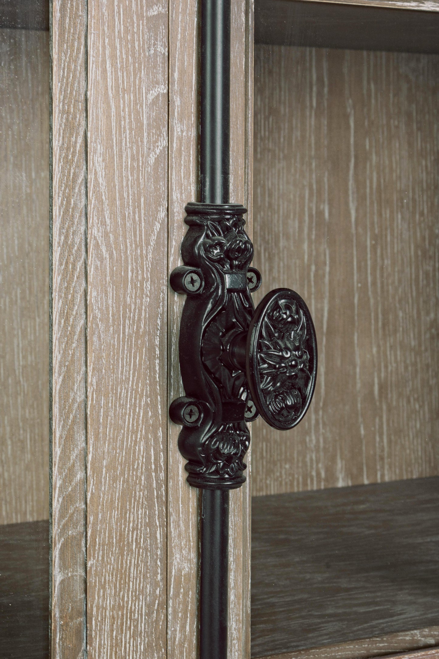 Vetrina classica provenzale 2 ante in legno massiccio di frassino - lapagoda.net