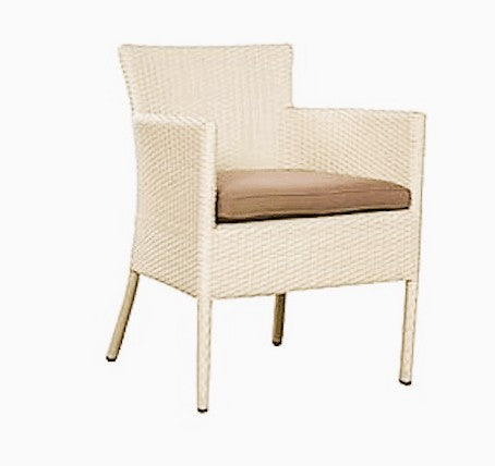 Completo da giardino in Polyrattan color panna 4 poltrone e tavolo