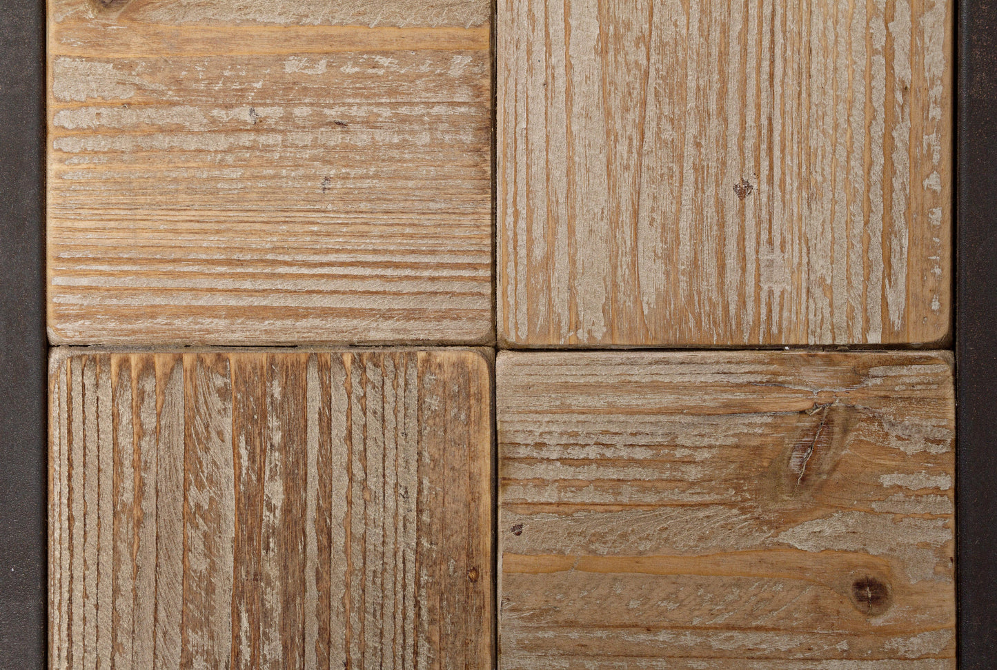 Sgabello industrial gambe in ferro con tirante e seduta in legno di abete grezzo naturale H47 sconto 20% - lapagoda.net