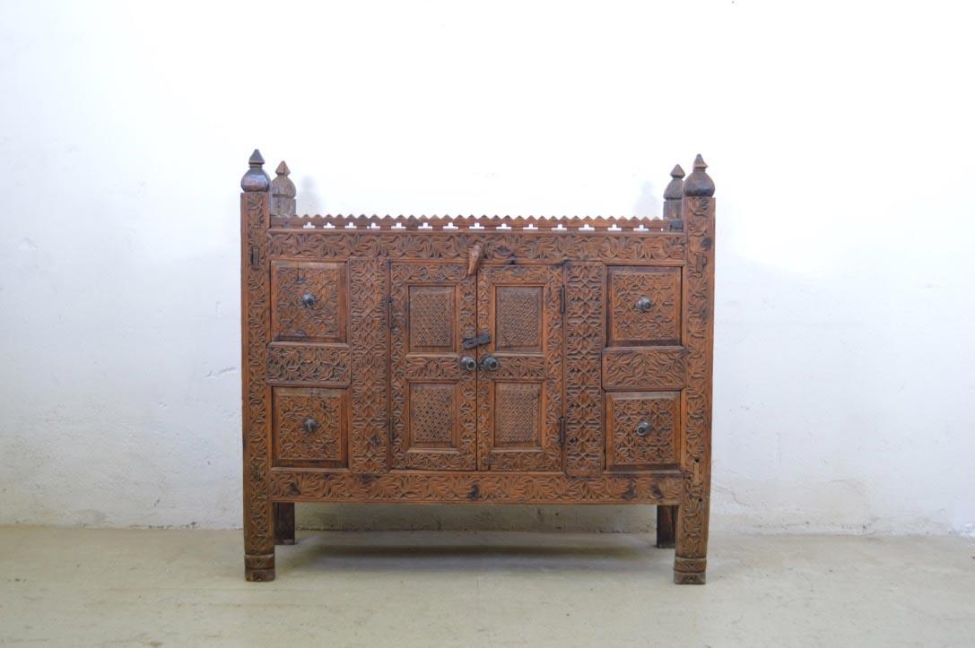 Antica Credenza afgana con intarsio legno massello di cedro 2 ante e 4 cassetti - lapagoda.net