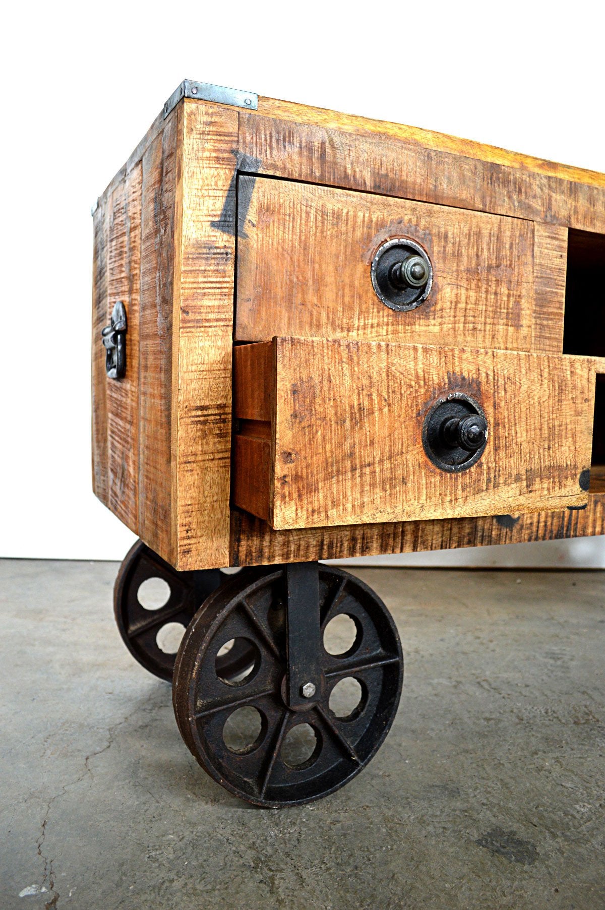 Credenza Porta TV Industrial con ruote in Legno Massello - 2 vani 4 cassetti -BH1152- - lapagoda.net