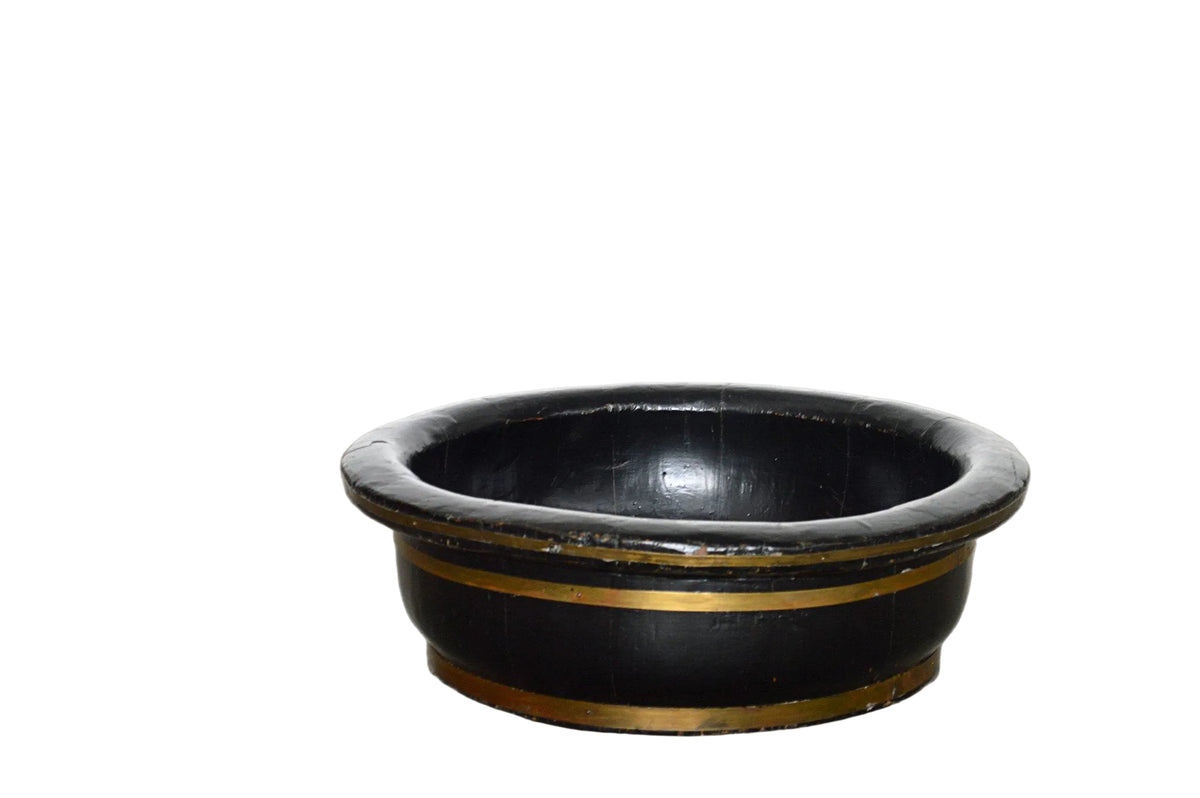 contenitore tondo cina laccato nero con borchia ottone artigianato etnico onlina