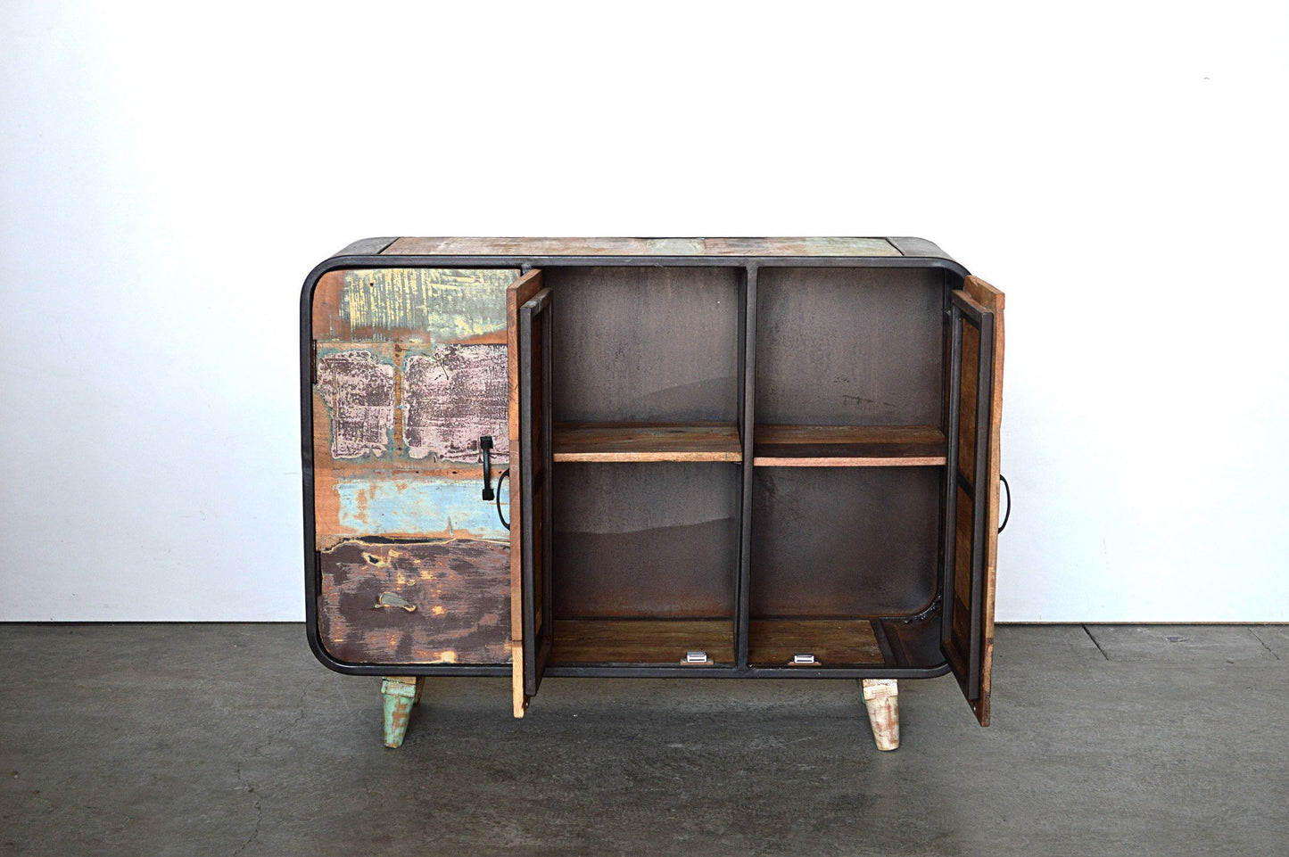 Credenza Vintage Industrial in Legno Riciclato Multicolore e Ferro Battuto - 3 ante -S.14- SCONTO - lapagoda.net