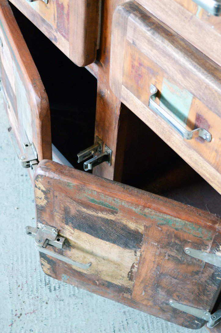 Credenza cassettiera vecchi frigo in legno massello di recupero con maniglie tipo ghiacciaia - 4 cassetti 2 ante -FRI2A4C0- - lapagoda.net