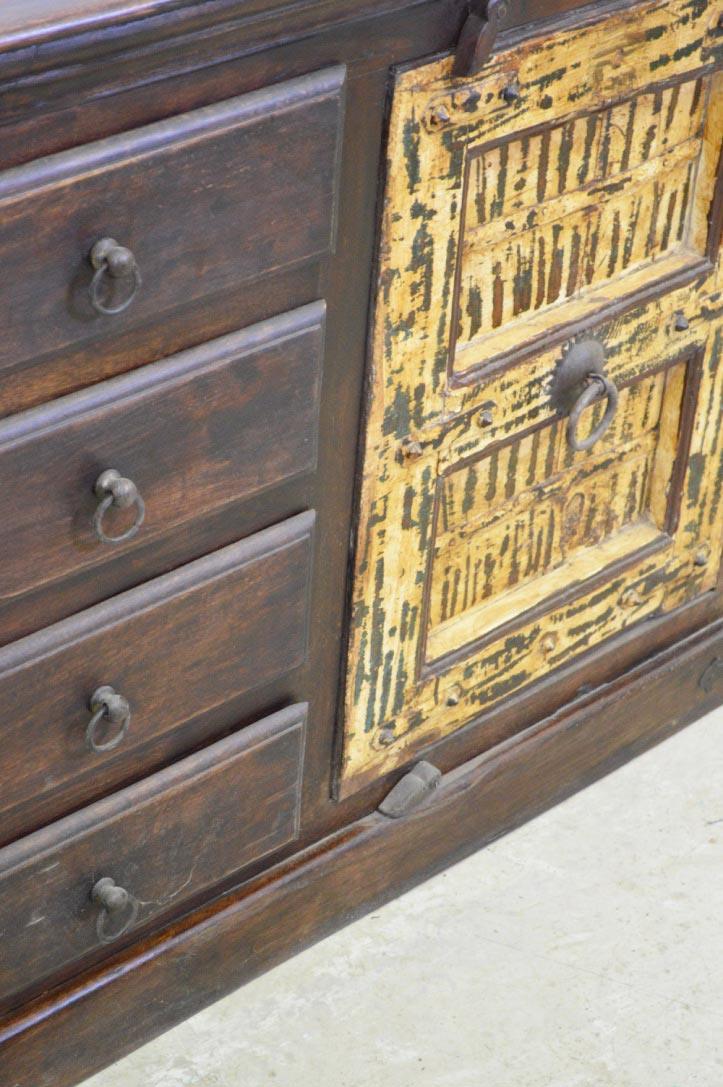 Credenza etnica indiana porte vecchie in legno massello bassa 2 ante 4 cassetti - lapagoda.net