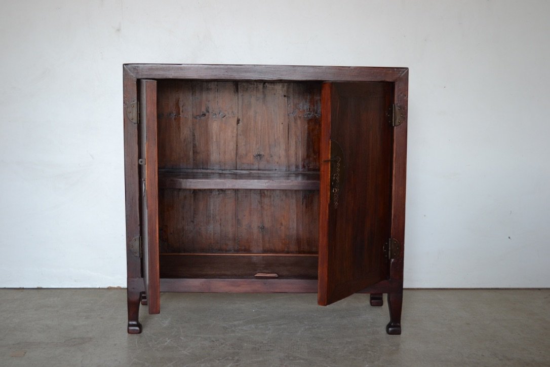 Credenza cinese Shanxi in legno massello di Olmo - 2 ante - LP11211A - lapagoda.net