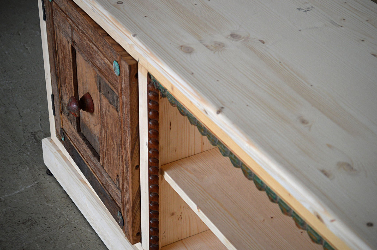 Credenza porta TV con finestre Vintage e scocca in Legno massello - 2 ante -L2A1- - lapagoda.net