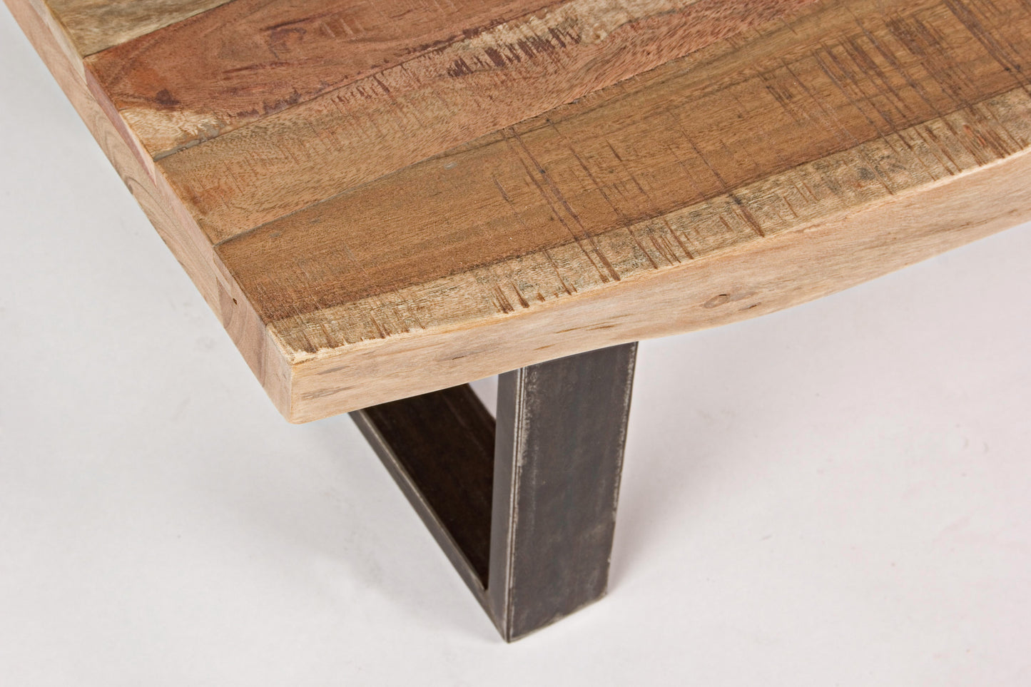 Tavolino industrial gambe in ferro piano in legno massiccio