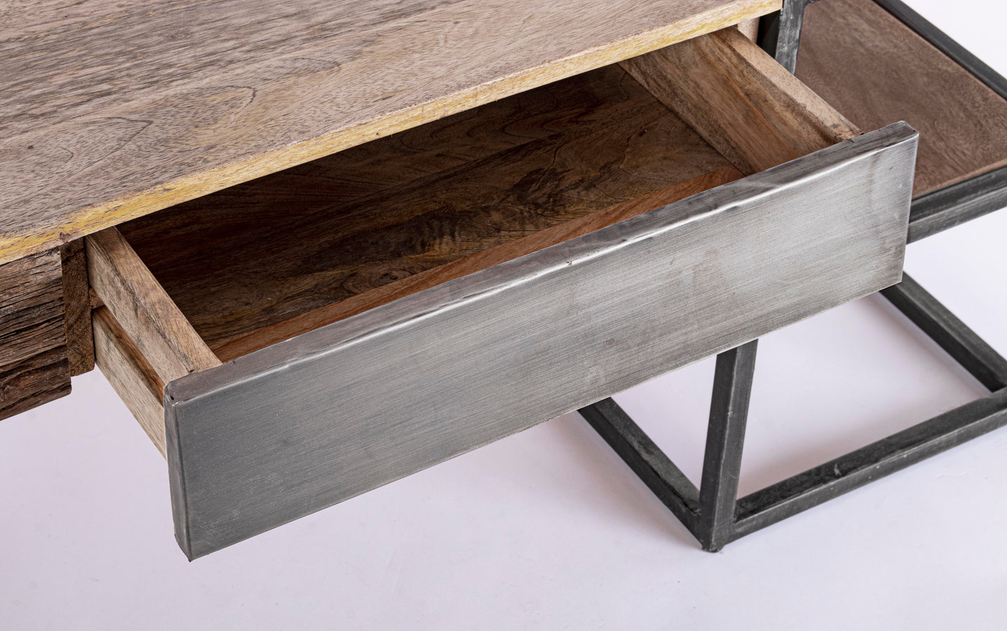 Tavolino industrial vintage con cassetti legno massiccio e acciaio