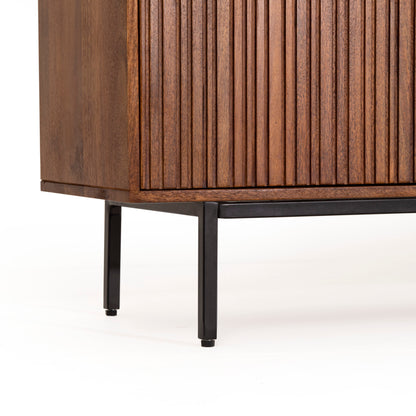 Credenza in legno massiccio design scandinavo gambe in acciaio 3 ante