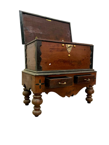 Baule coloniale intarsiato ebano e teak