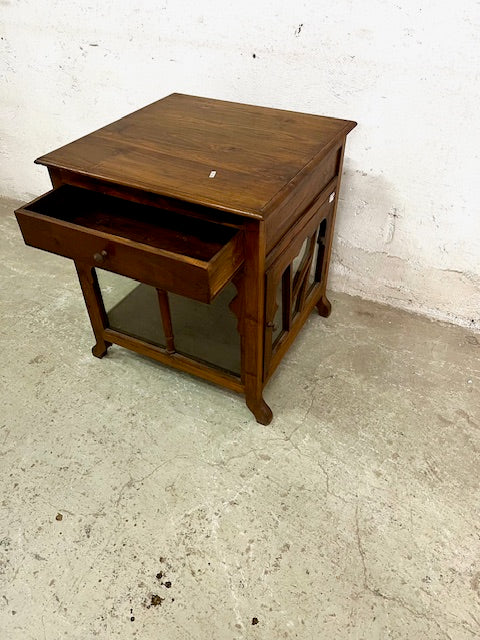 Tavolino vetrinetta coloniale in Teak