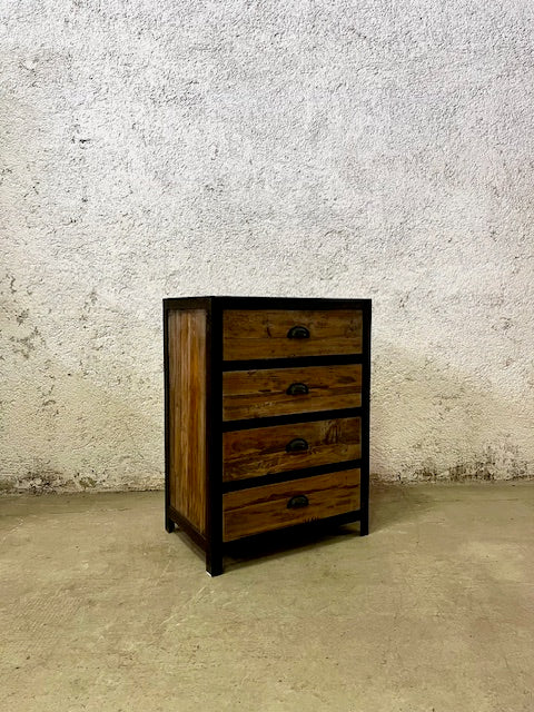 Cassettiera stile industrial in legno massiccio e ferro 4 cassetti