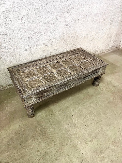 Tavolino indiano vecchia porta shabby chic