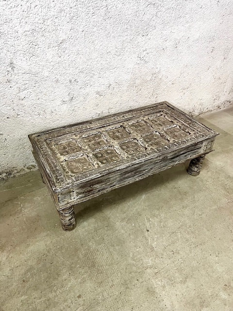 Tavolino indiano vecchia porta shabby chic