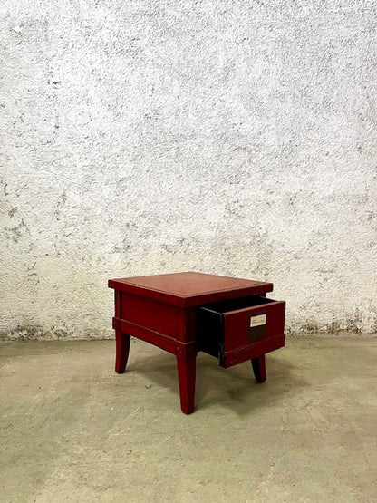 Tavolino cinese in legno laccato con cassetto decorazione ottone