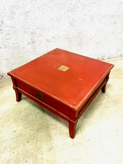 Tavolino da the Cinese laccato rosso legno e ottone