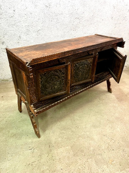 Mobile credenza indiana originale con fregi e decorazioni