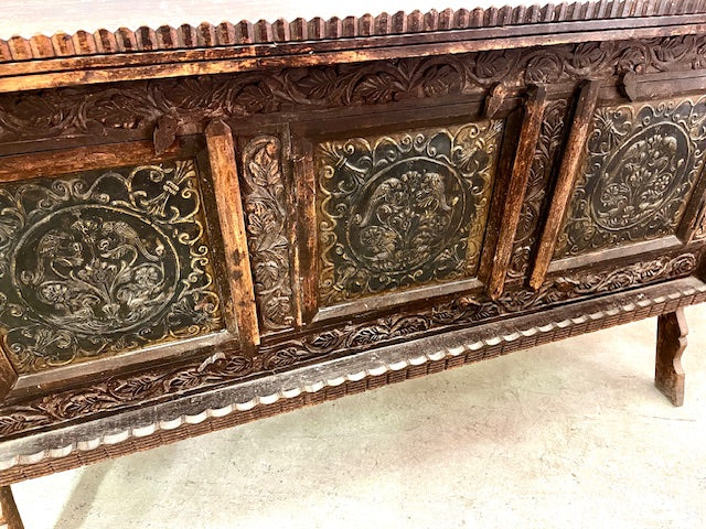 Mobile credenza indiana originale con fregi e decorazioni