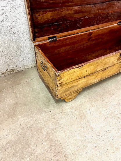 Baule vintage indiano con ruote shabby originale