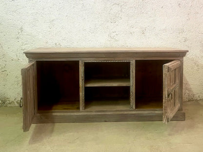 Credenza porta tv etnica India con vecchie ante in Teak
