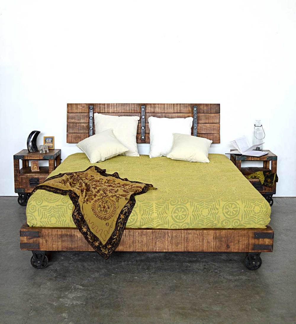 Letto Matrimoniale Industrial con ruote in Legno Massello Country Rustico con testata