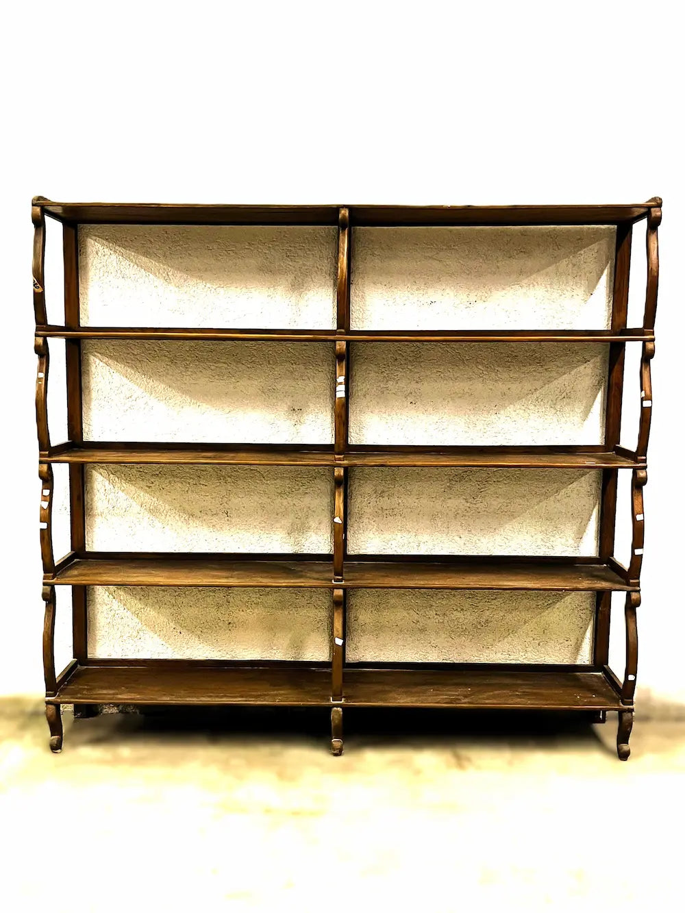 Libreria coloniale indiana originale in Teak biondo pezzo unico