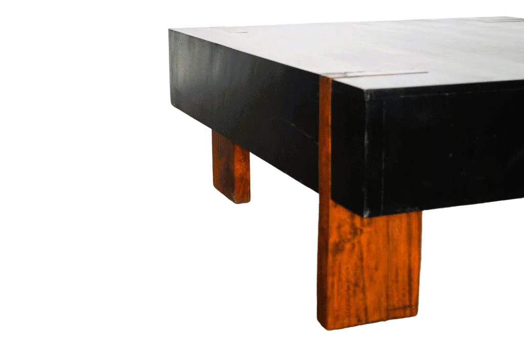 Tavolino quadrato in legno massiccio bicolore design moderna