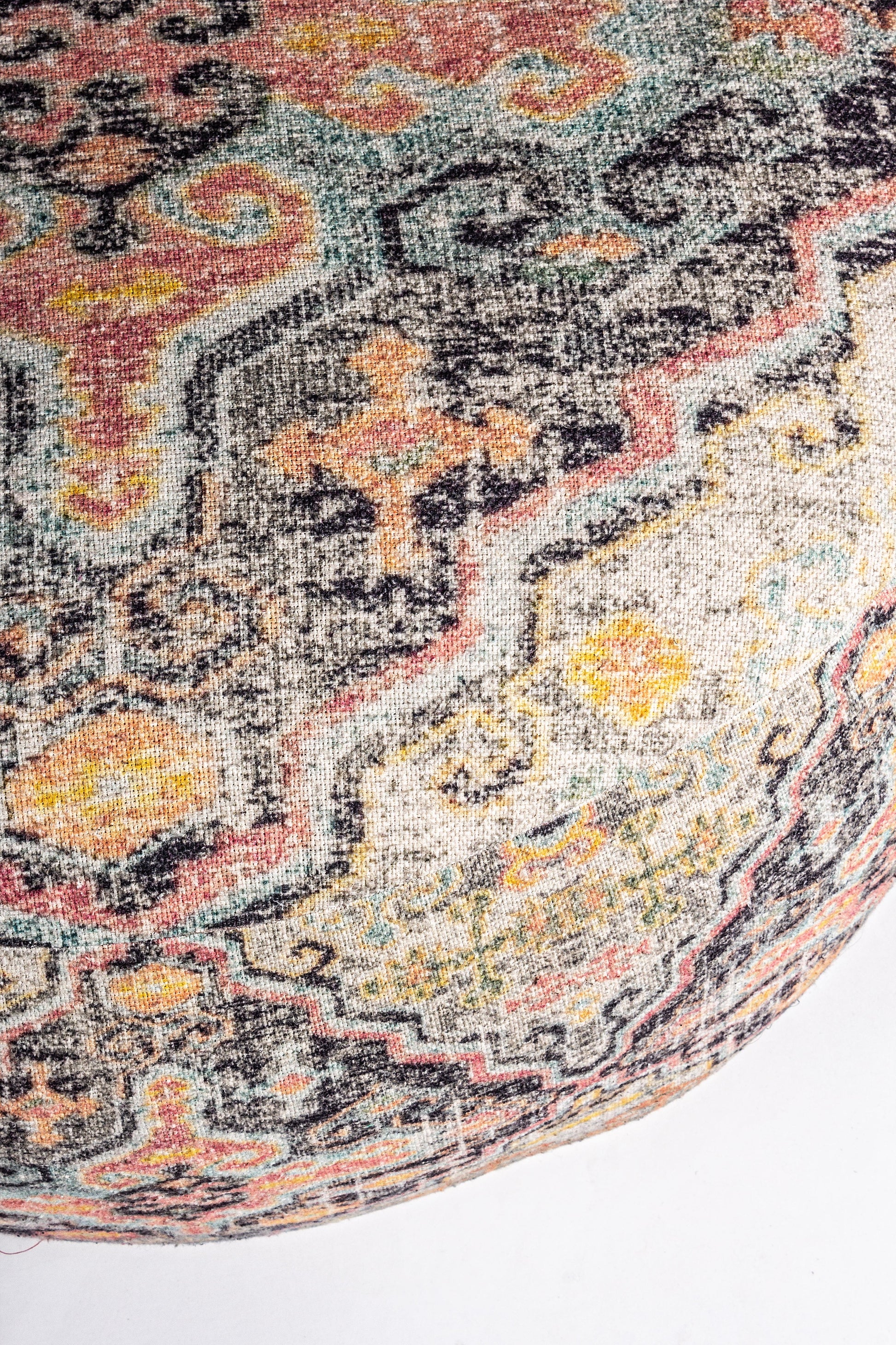 Pouf in stoffa riciclata Tamil SCONTO 20% spedizione gratuita - lapagoda.net