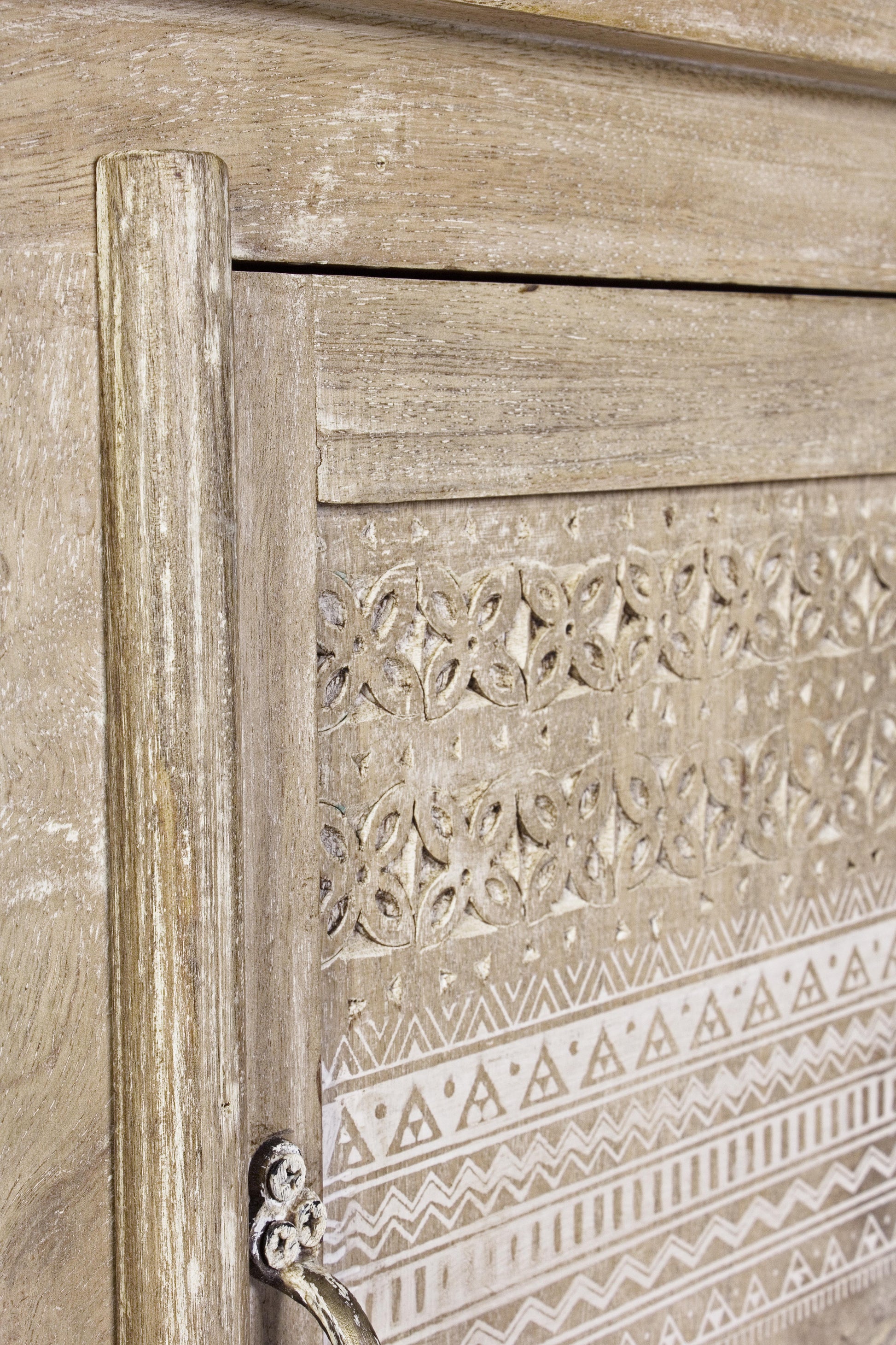 Mobile basso porta tv shabby chic 2 ante sconto 20% - lapagoda.net