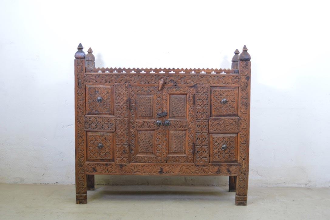 Antica Credenza afgana con intarsio legno massello di cedro 2 ante e 4 cassetti - lapagoda.net