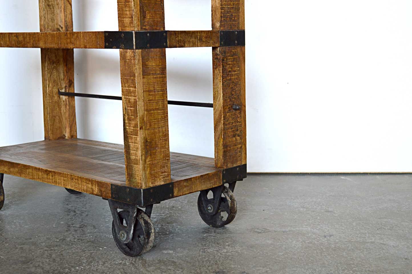 Libreria Industrial con ruote in Legno massello Country Rustico -SAM14001- - lapagoda.net