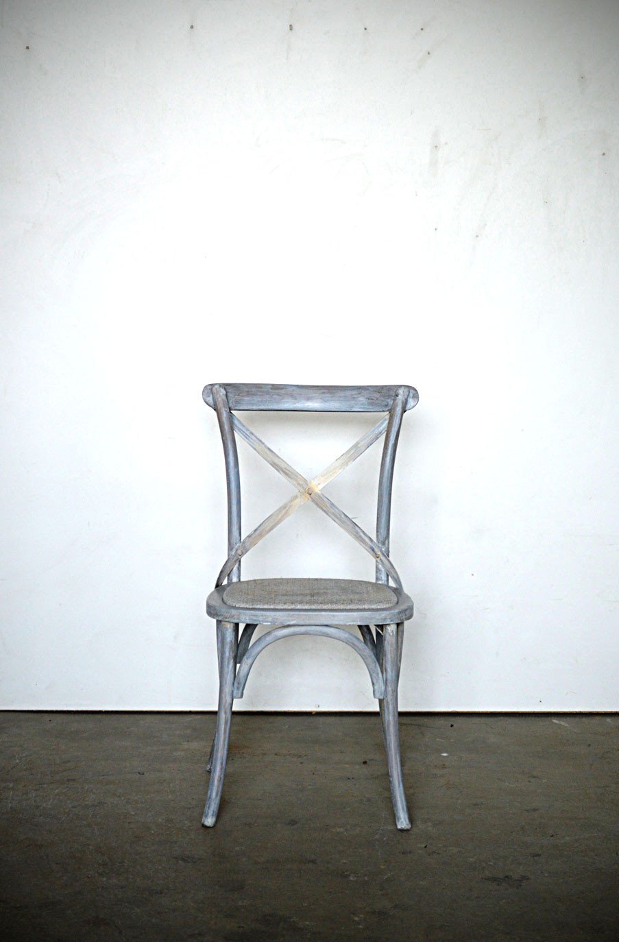 sedia vintage x in legno di olmo e seduta imbottita in paglia sedie vintage online