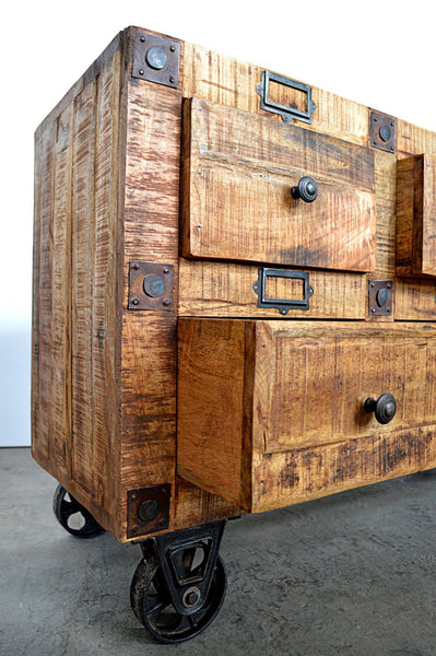 cassettiera in legno di mango vintage country con gambe in ferro retro legno massello 
