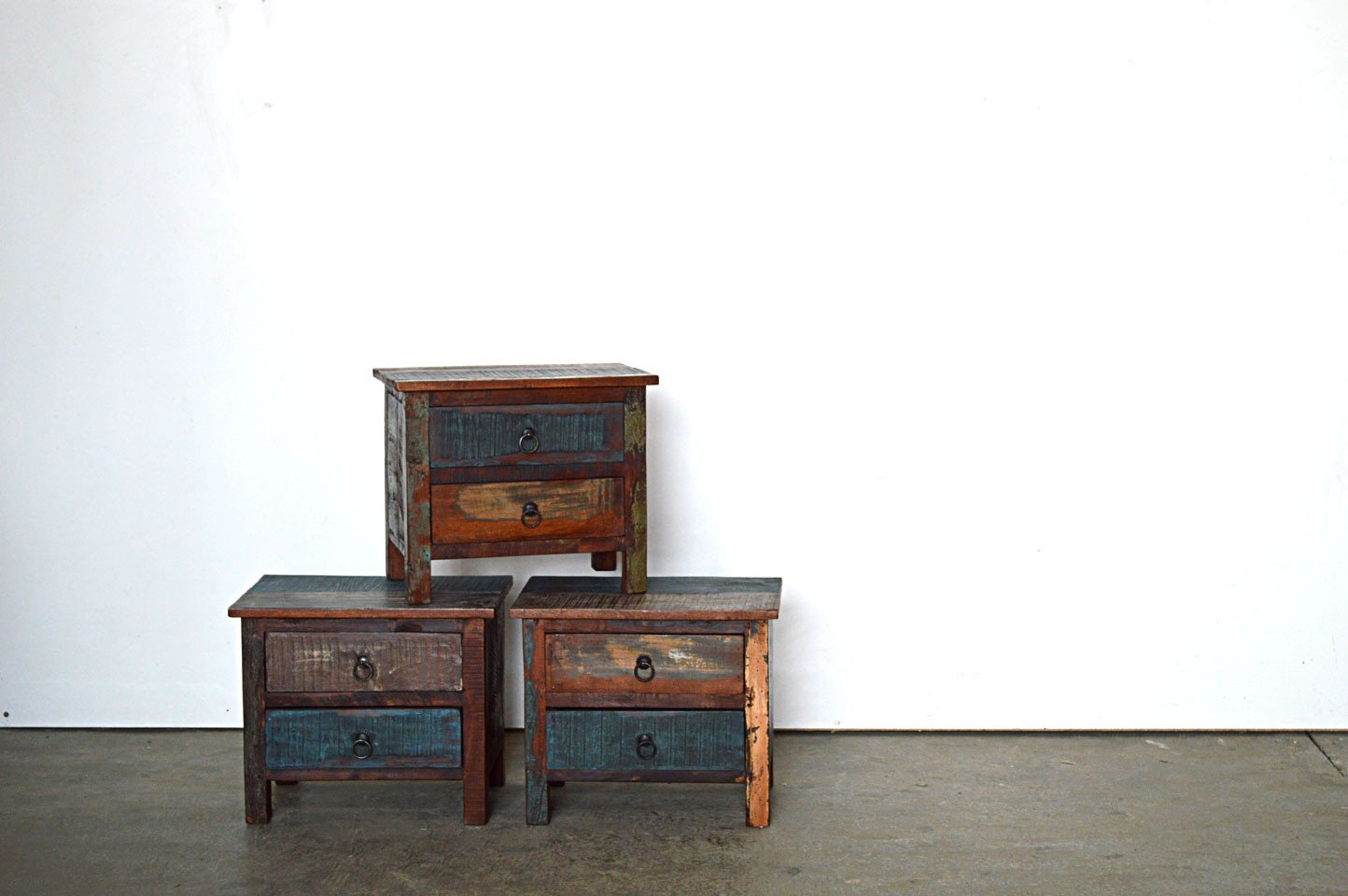 comodini vintage in legno riciclato