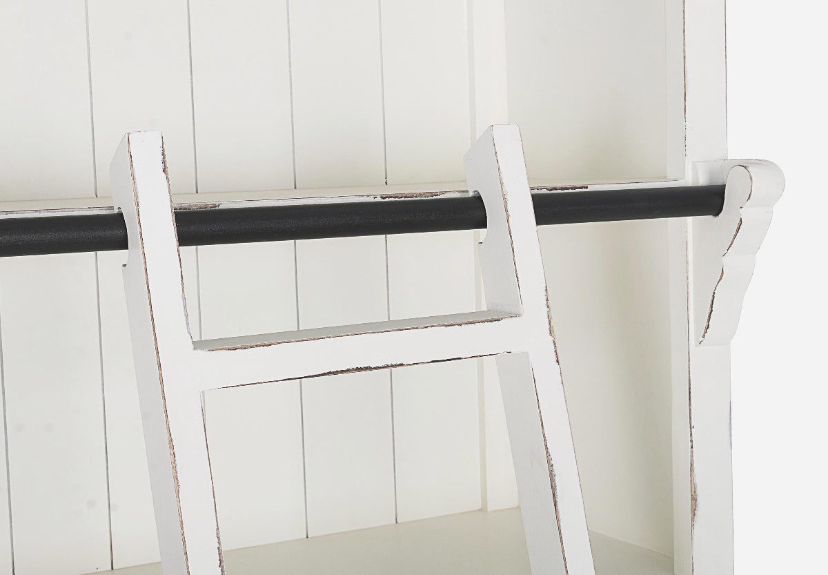 Libreria shabby chic con scala colore bianco in legno massello decapato - lapagoda.net