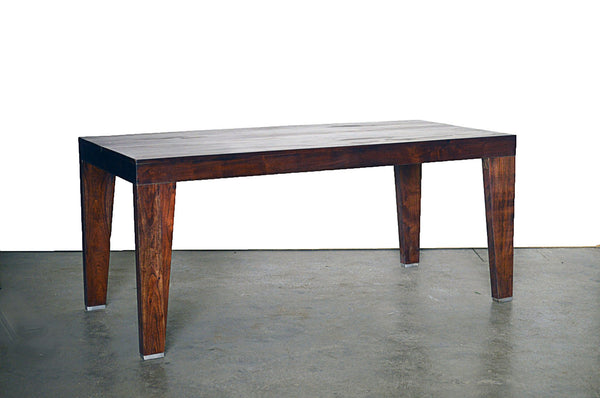 tavolo pranzo legno massello di acacia con gamba a spillo mobili etnici online 
