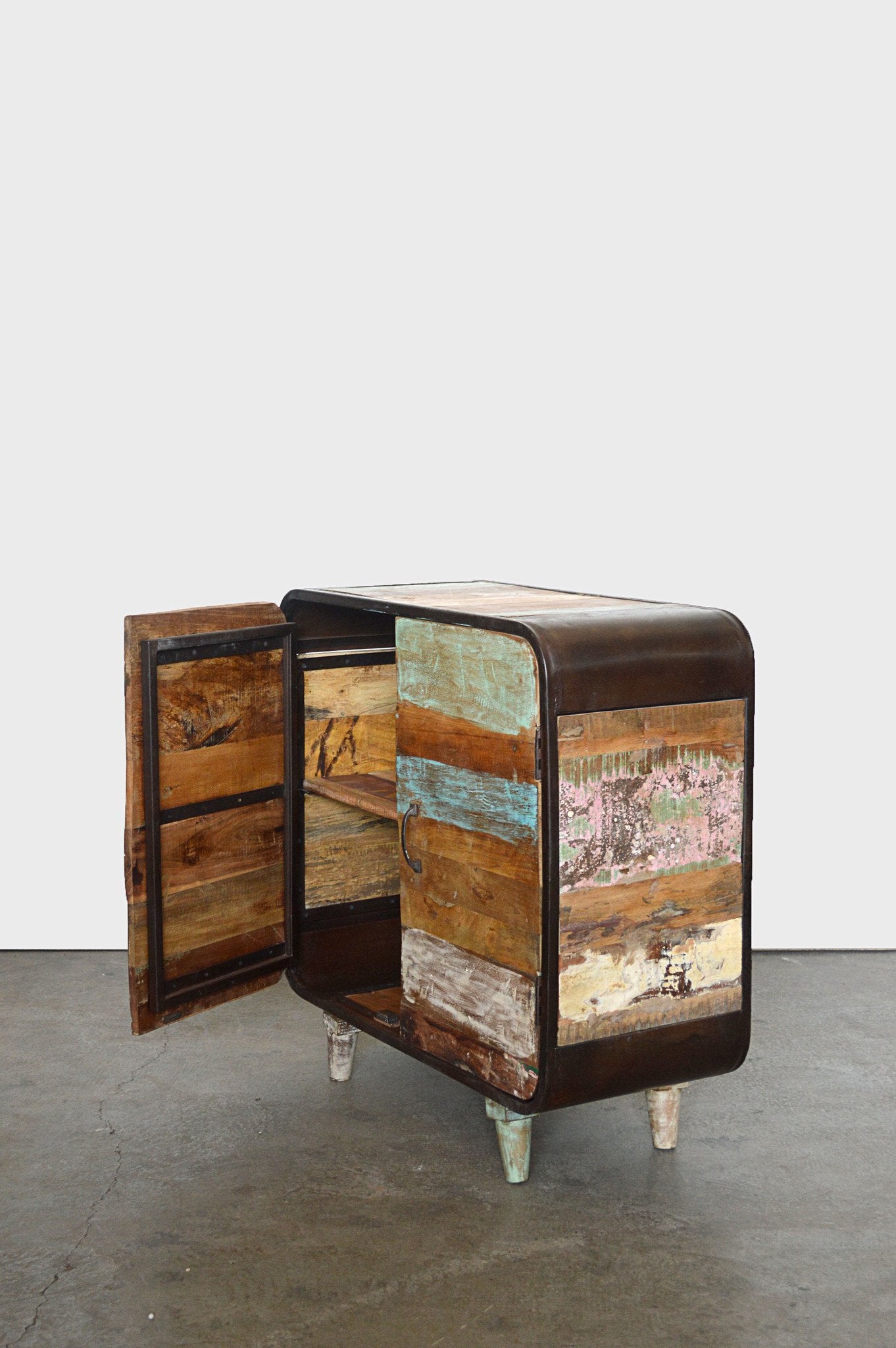 Credenza Vintage Industrial in Legno Riciclato Multicolore e Ferro Battuto - 2 ante -S.19-  SCONTO - lapagoda.net