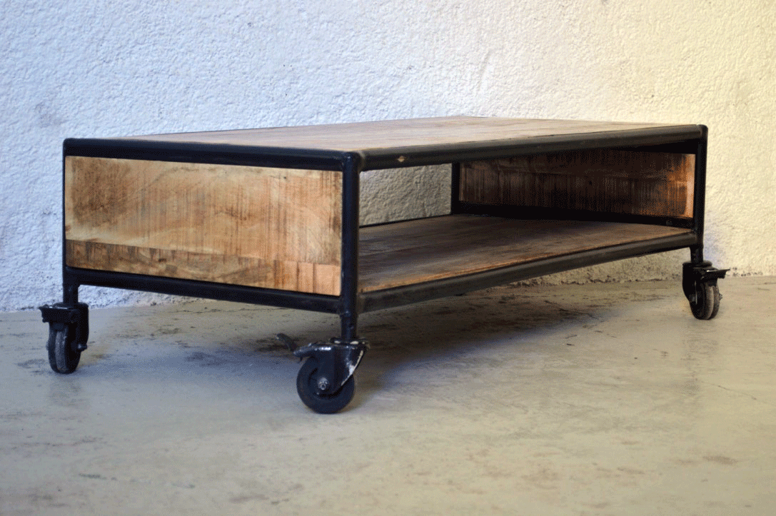 tavolini stile industriale in legno massello e tubolare in ferro battuto 