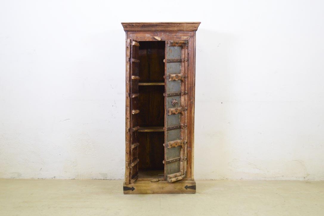 Armadio etnico indiano porte vecchie in teak e palissandro con borchie metallo ottone 2 ante - lapagoda.net