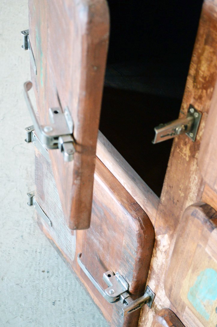 Credenza vecchi frigo in legno massello di recupero con maniglie tipo ghiacciaia - 3 cassetti 2 ante -FRI2A3C0- - lapagoda.net