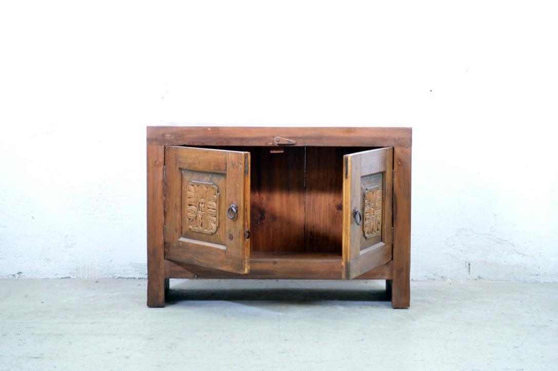 Vecchia credenza afghana in legno massello di cedro intarsiato - lapagoda.net