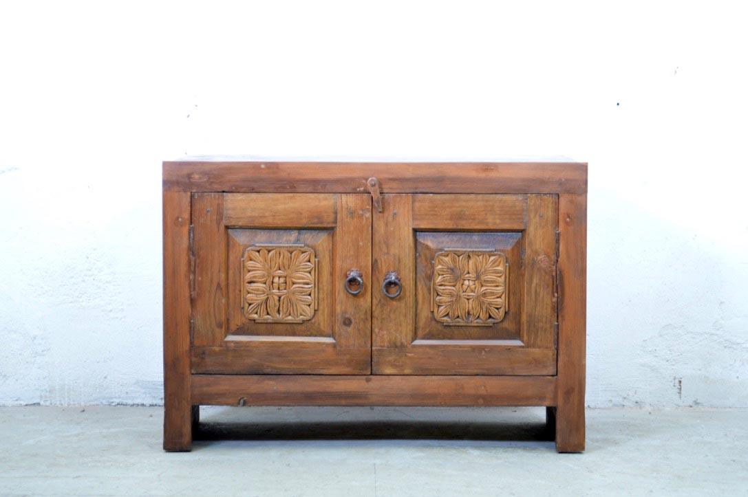 Vecchia credenza afghana in legno massello di cedro intarsiato - lapagoda.net