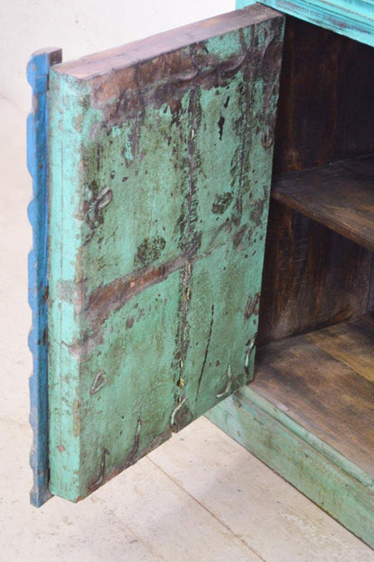 Credenza etnica india porte vecchie in legno massello dipinto verde con griglia originale in ferro battuto 2 ante - lapagoda.net