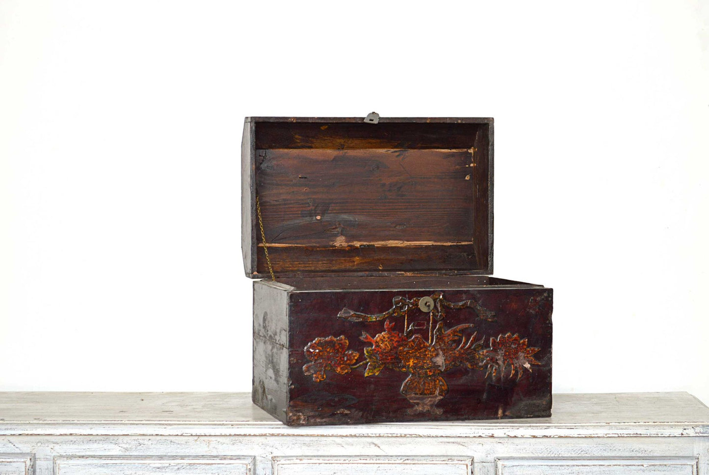 antica scatola cinese in legno laccato con dipinto floreale mobili cinesi antichi online 